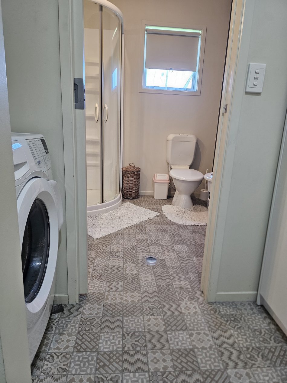 Bathroom & Laundry